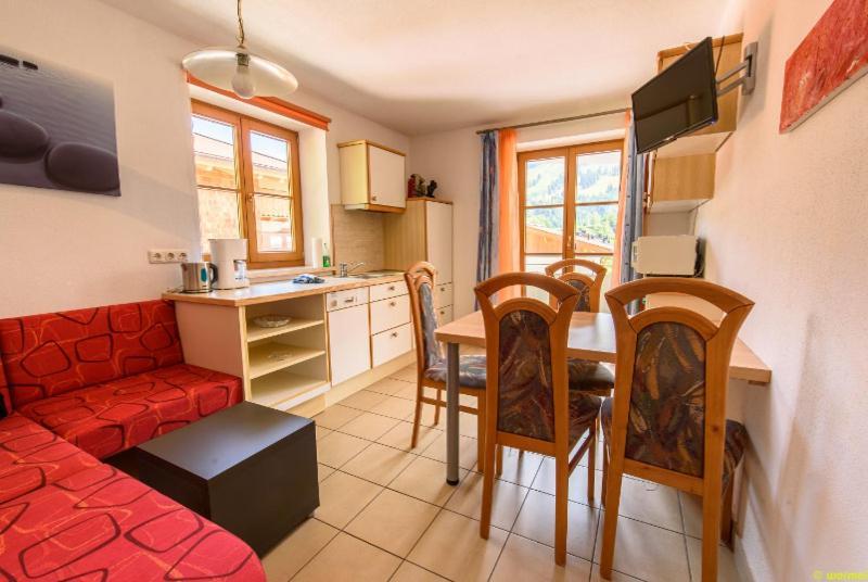 Ferienwohnung In Leogang Bagian luar foto